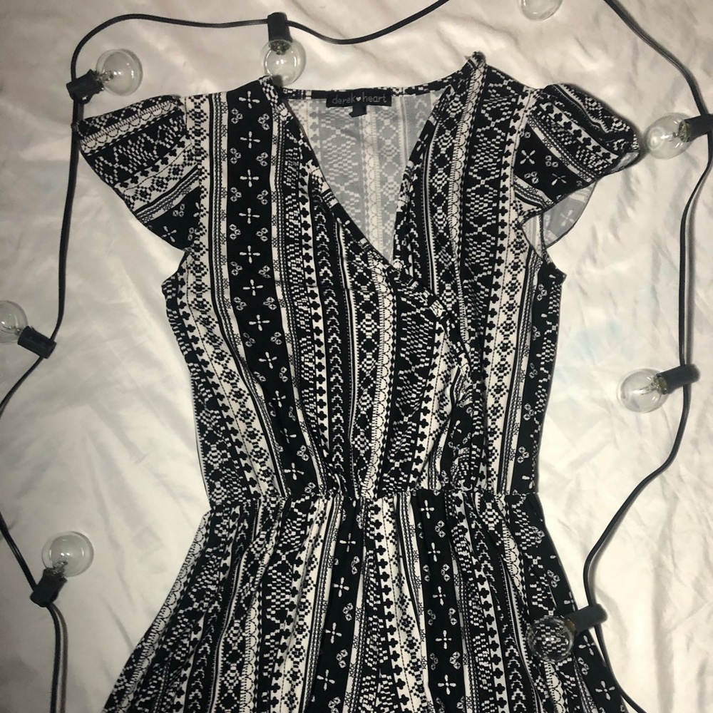 Derek Heart Patterned Romper Black & White